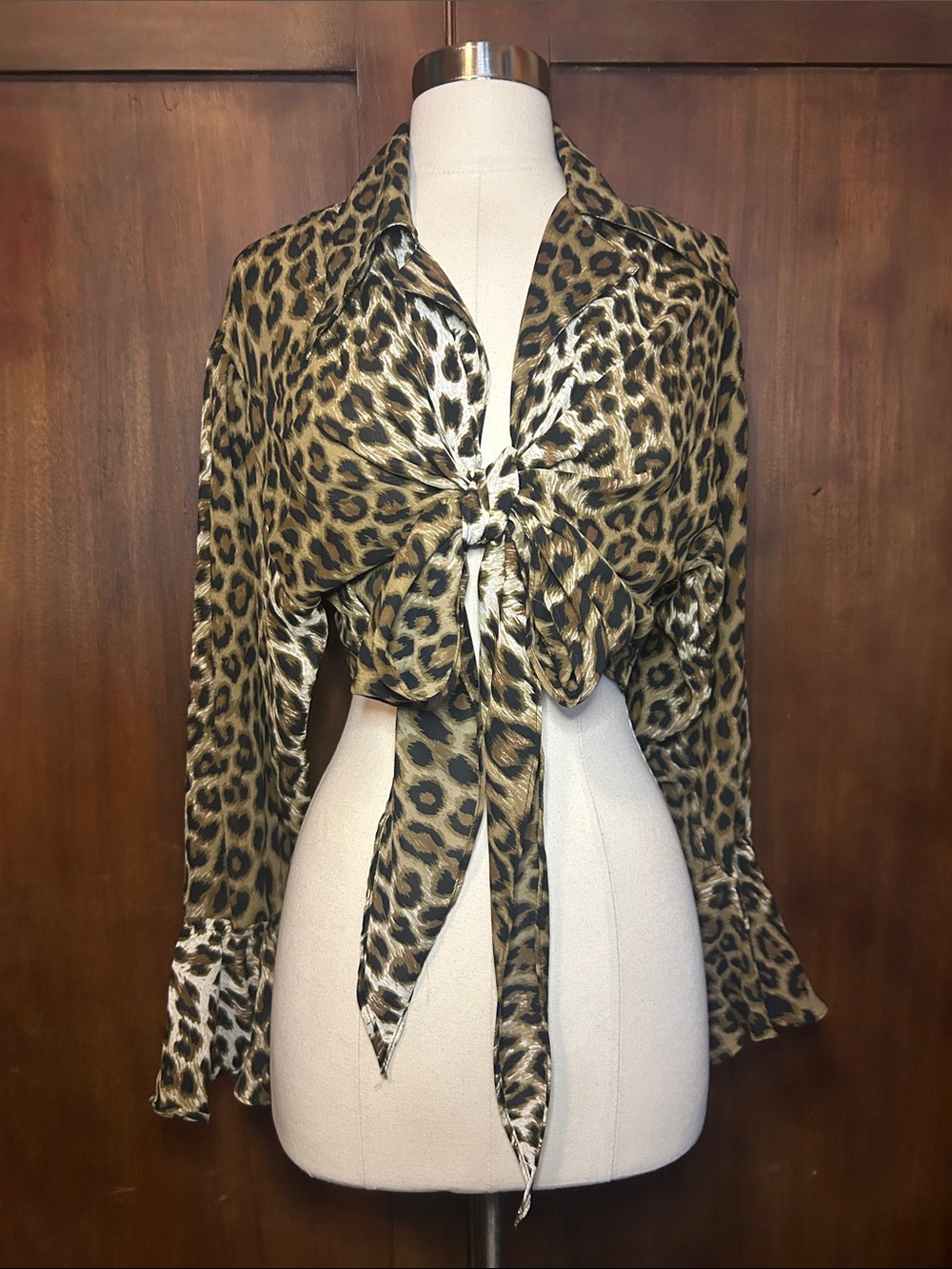 Leopard Print Tie-Front Cropped Blouse L